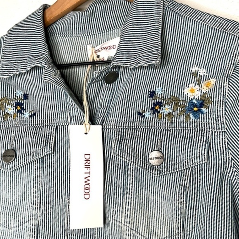 Driftwood Jacket in Pinstripe Lagoon Blue, size S NWT - Picture 6 of 6